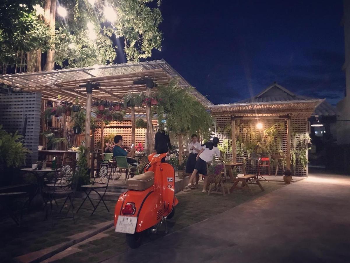 Baannokhook Home&Cafe Сураттхани Экстерьер фото